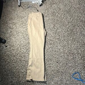 SHEIN Tan Flare & Wide Leg Jeans
neverworn 
made for someone on the shorter side